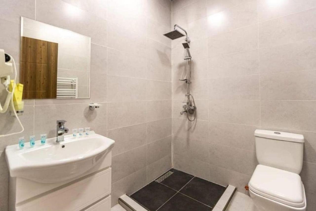 Crypto Hotel Tbilisi Zewnętrze zdjęcie